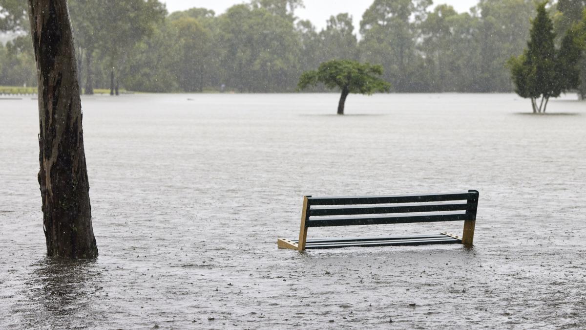 pericol major de inundatii in mare parte din tara a fost emis cod galben
