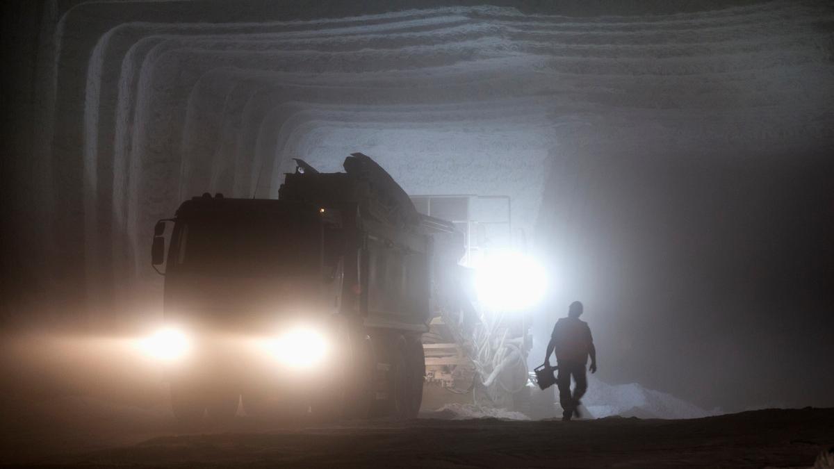 protestul spontan al minerilor din valea jiului s a incheiat dupa plata salariilor sindicatul muntele cere demiterea conducerii