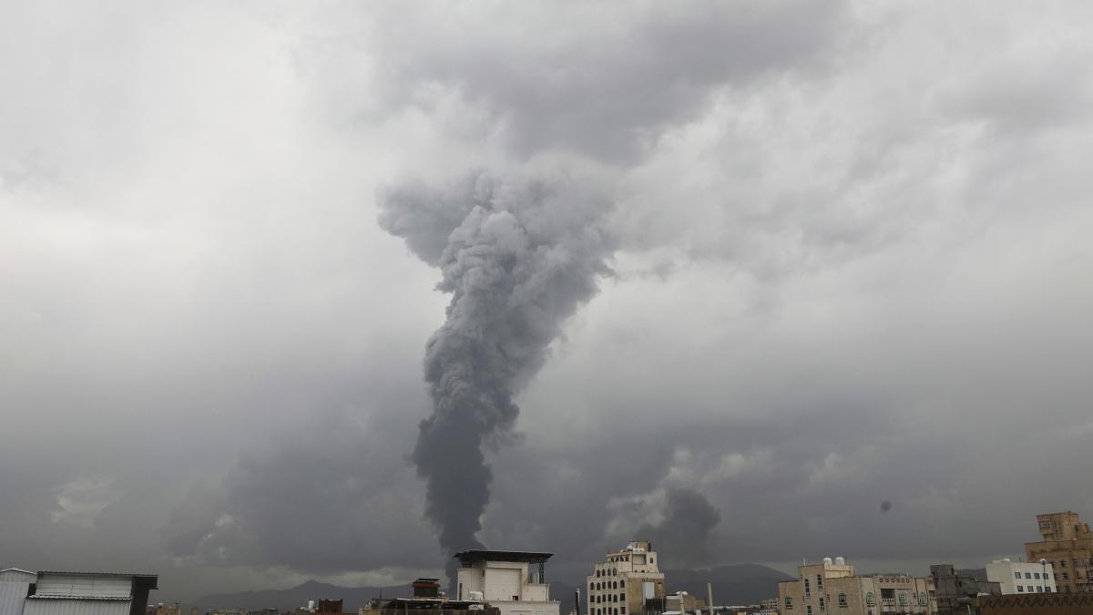 momentul in care idf bombardeaza si distruge palatul prezidential din yemen netanyahu toata regiunea invata cat de puternic e israel