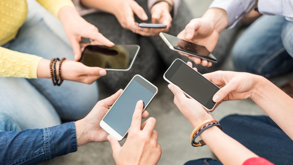 orasul care vrea sa limiteze folosirea telefoanelor la doua ore pe zi le inteleg intentia dar limita e imposibila