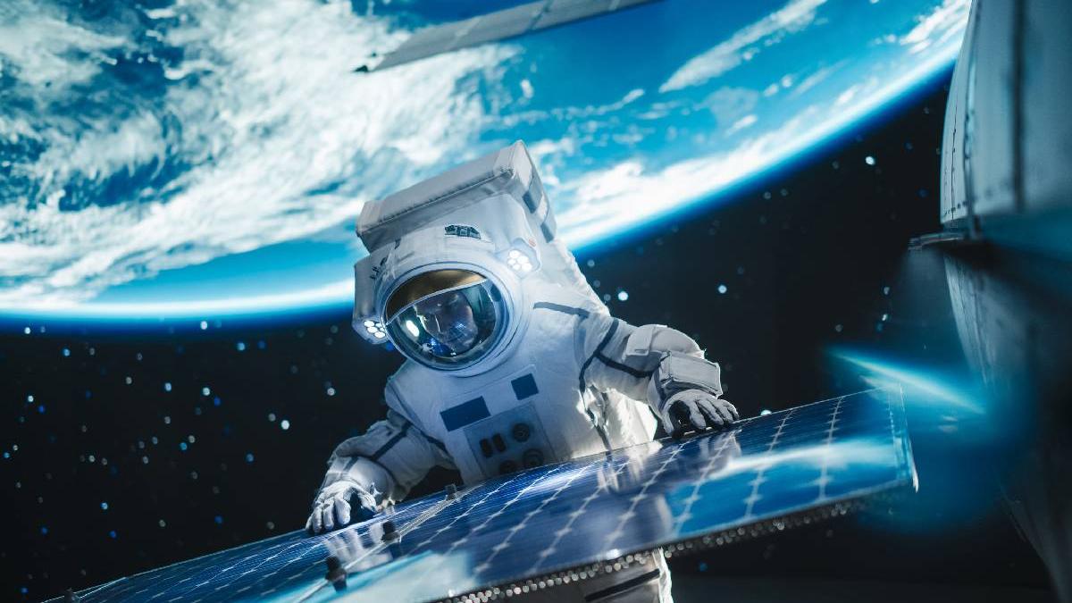 panourile solare din spatiu ar putea furniza 80 din energia regenerabila a europei pana in 2050