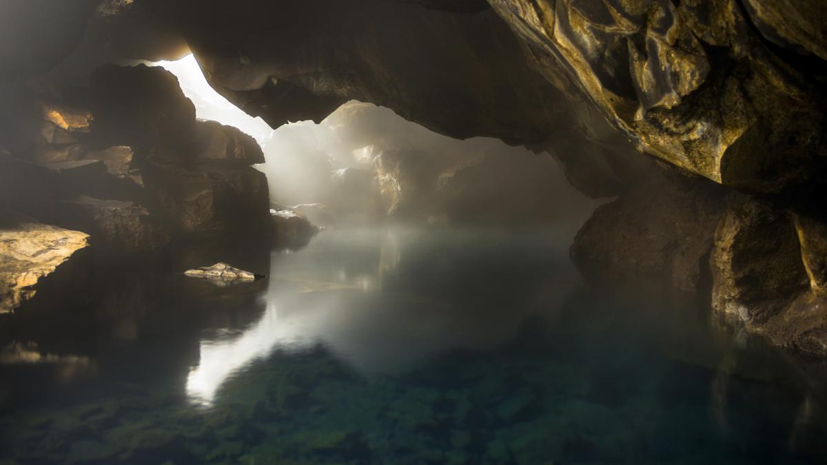 un geolog a descoperit cea mai veche apa din lume intr o mina din canada apoi a gustat o a avut parte de o surpriza