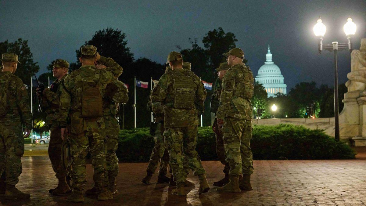 trump trimite armata intr un al treilea mare oras din sua la washington soldatii au fost autorizati sa traga
