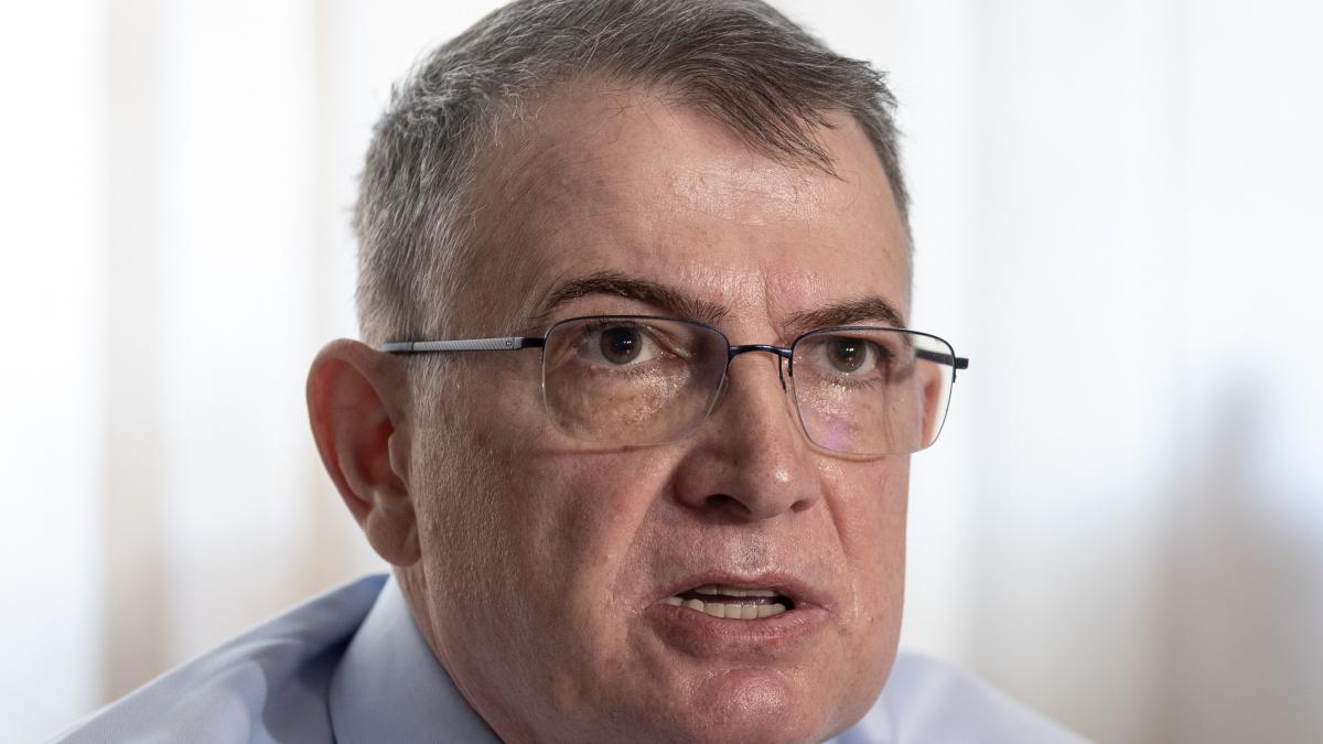 un lider de sindicat anunta ca profesorii nu iau in calcul greva generala si acuza partidele de razbunare