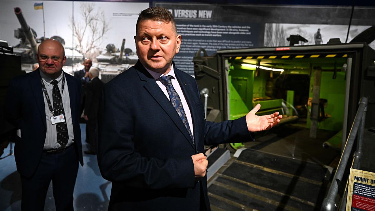 cine este popularul personaj care ar putea sa i ia locul lui zelenski valeri zalujnii si jocul sau lung pentru presedintia ucrainei