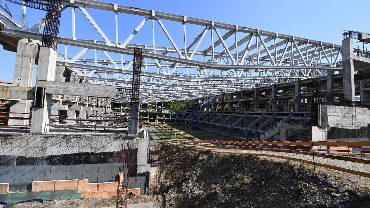 romania ar putea intra in recesiune daca scad investitiile in constructii 100 000 de angajati risca sa fie concediati