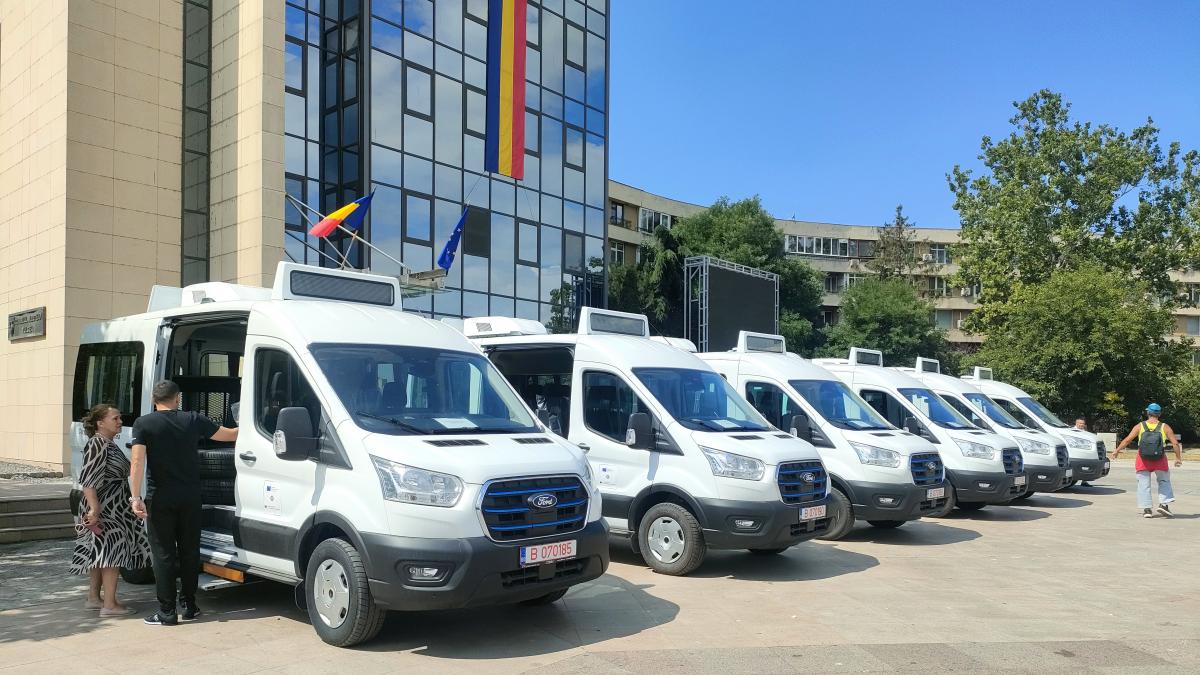 dezmat pe bani publici cu repetitie primaria unui oras din suceava vrea sa cumpere doua microbuze de peste 500 000 de euro