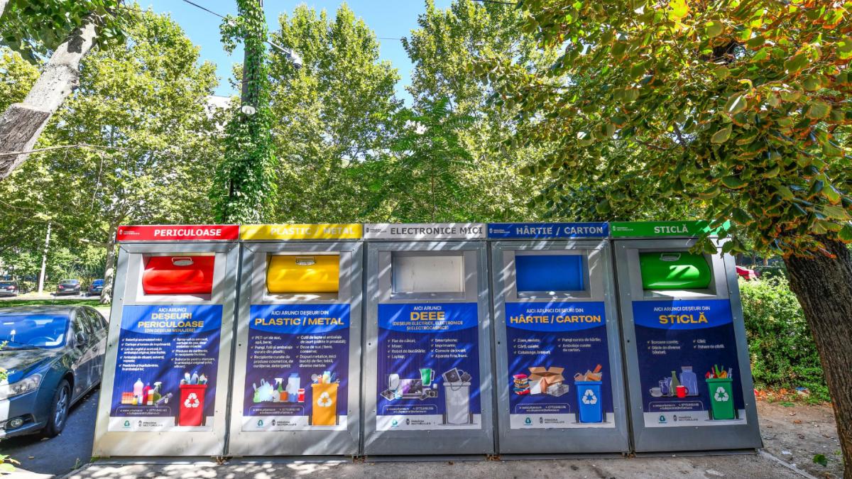 risti o amenda unele tomberoane pentru reciclabile din bucuresti vorbesc cu oamenii si ii avertizeaza daca incalca regulile