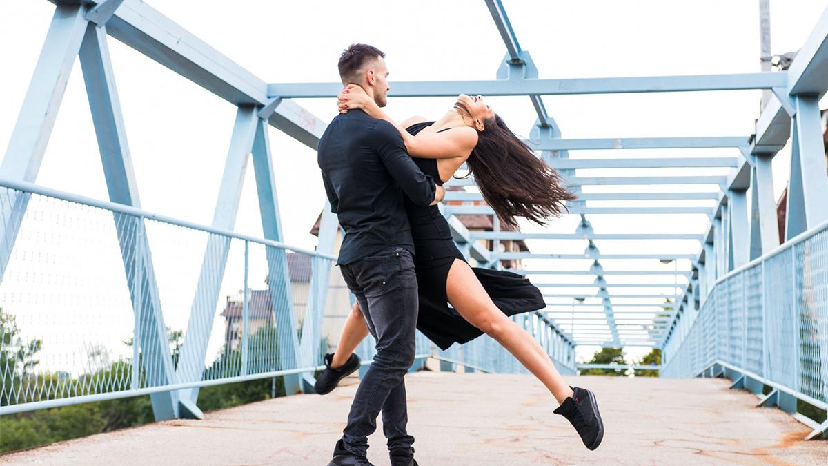 comunica fara cuvinte prin ritm si energie