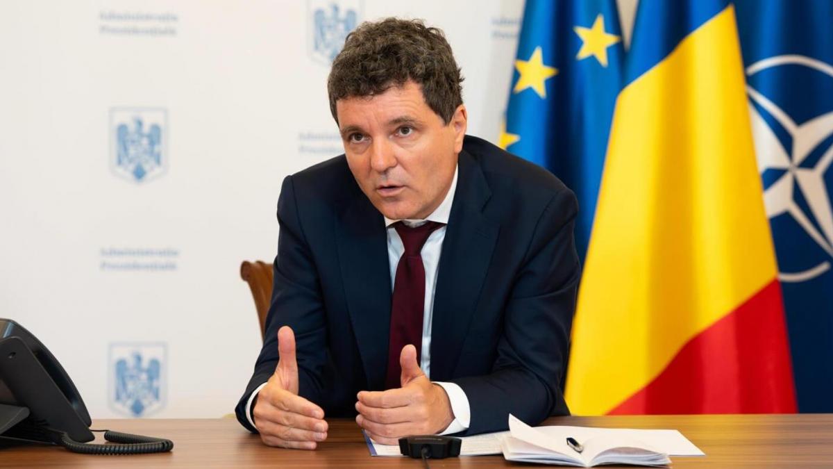 nicusor dan condamna agresiunea asupra livratorului asiatic umilit pe o strada din bucuresti un atac la valorile societatii noastre