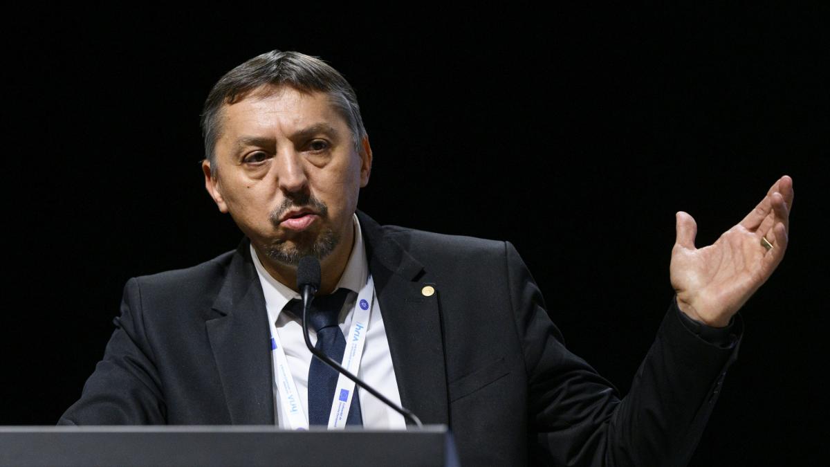 mesajul lui daniel david pentru sindicalistii care anunta proteste trebuie decenta degeaba vrei daca nu sunt bani