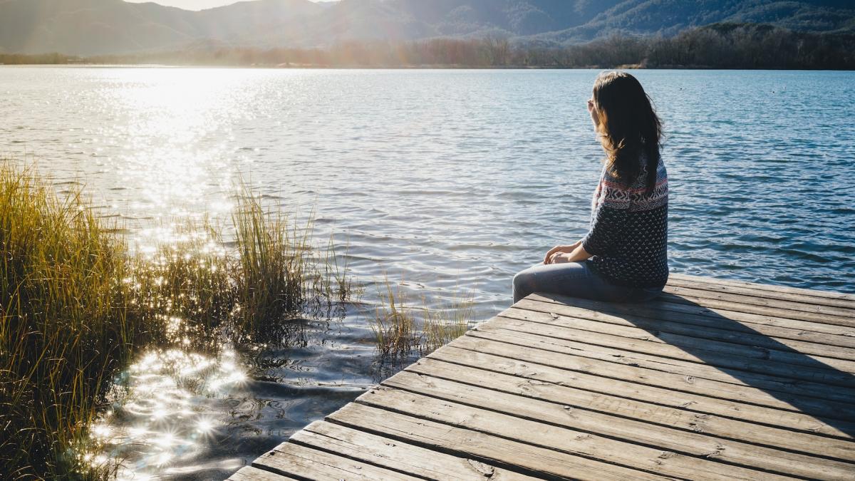 o mama si a inecat fiul de patru ani pentru a l darui lui dumnezeu la doar cateva ore dupa ce sotul s a inecat in acelasi loc