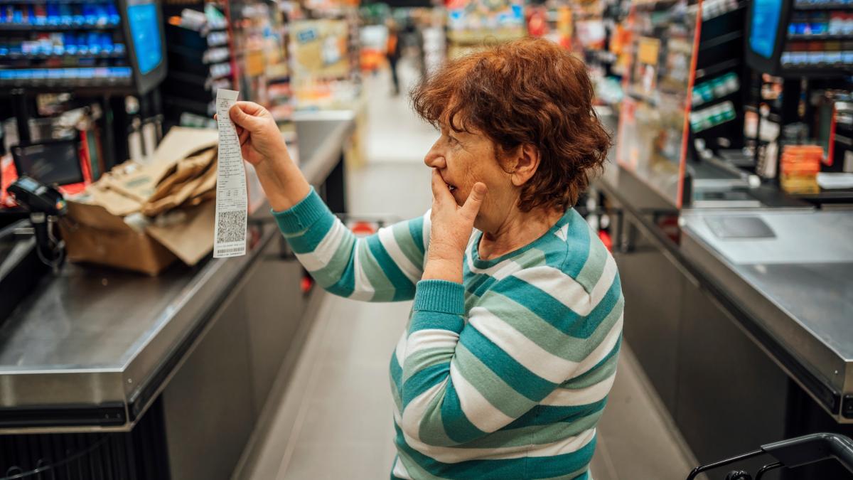 urmeaza un nou val de scumpiri din toamna mancarea e prima pe lista avertismentul bnr
