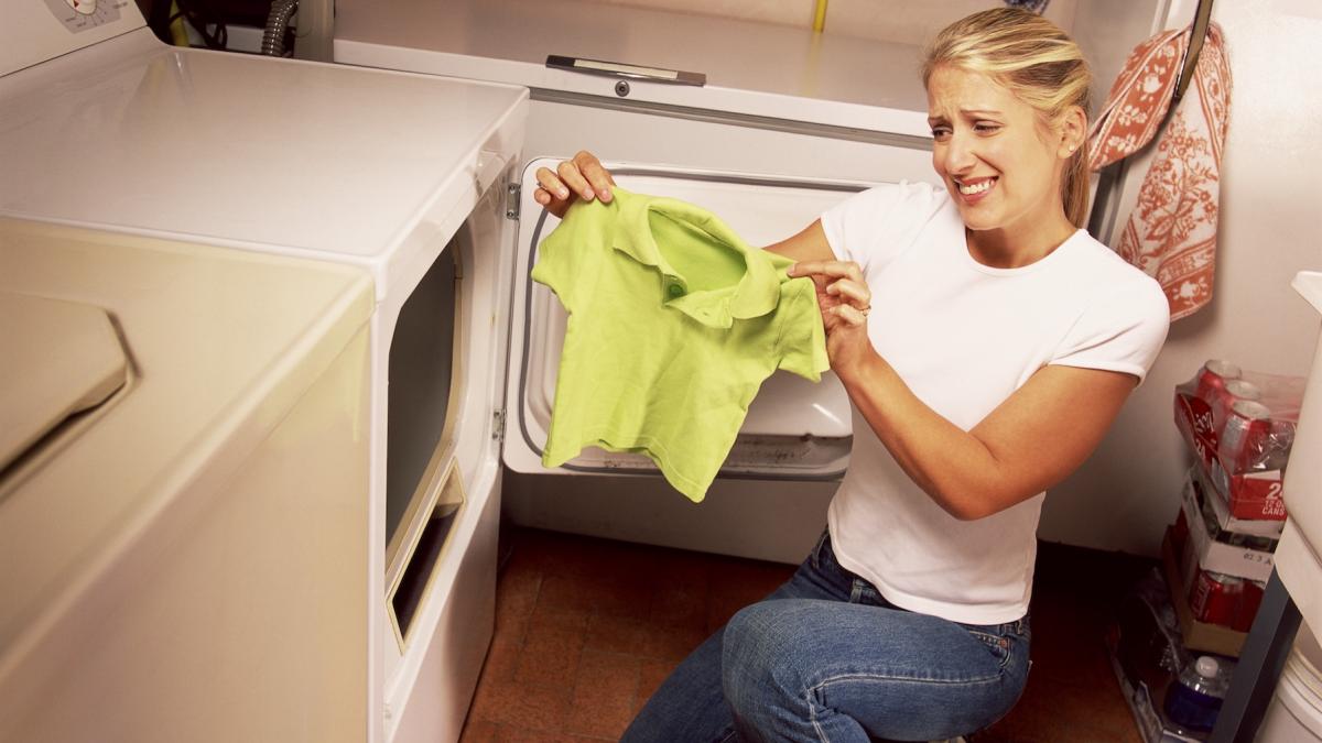 un truc simplu pentru a ti intinde hainele care au intrat la apa dezvaluit de oamenii de stiinta