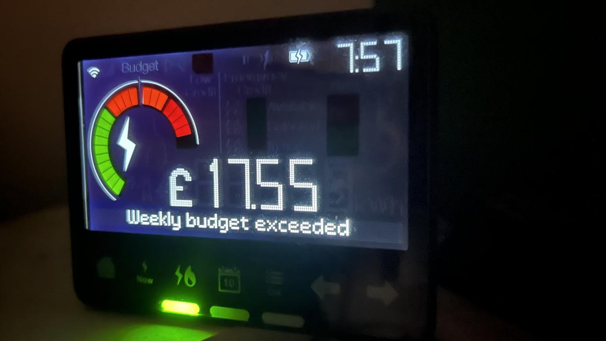 ce solutii propune ivan pentru facturi mai mici dispozitive semafor pentru energie daca e un pret mic emite culoarea verde