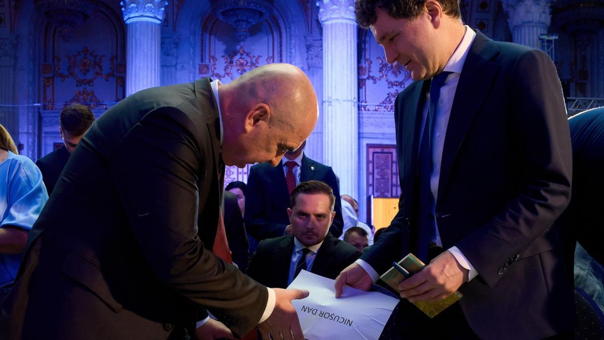 ce test i a dat nicusor dan lui bolojan la cotroceni cu pixul pe hartie de fata cu grindeanu kelemen si fritz