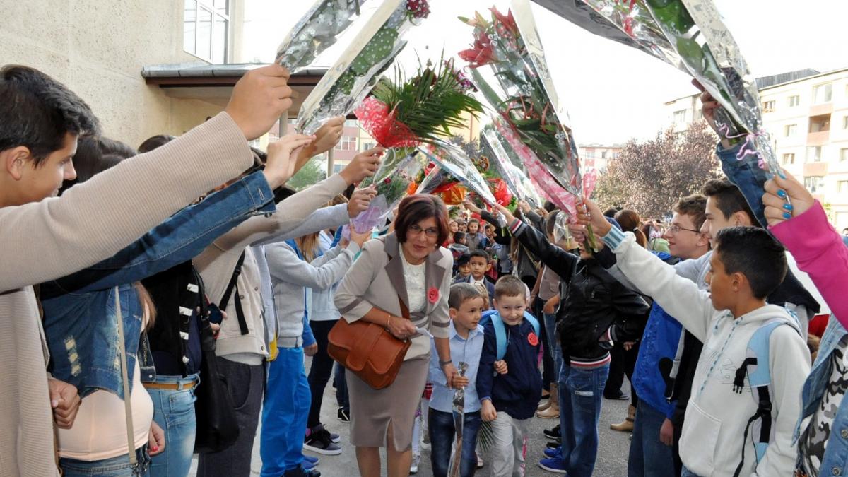 prima zi de scoala din clasa pregatitoare idei de activitati surprize si mesaje pentru cei mici