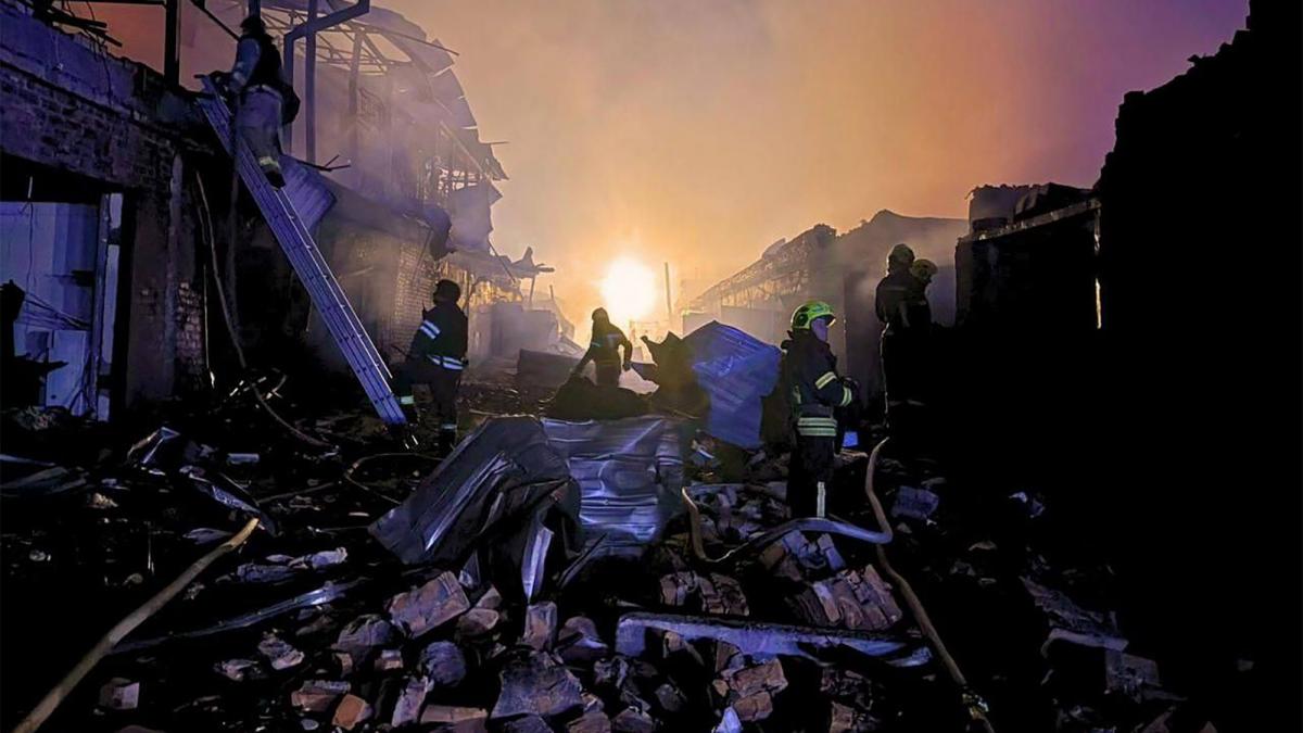 atac masiv al rusiei in ucraina in timp ce putin era la parada militara de la beijing 3 rachete si 69 de drone au lovit in 14 locuri