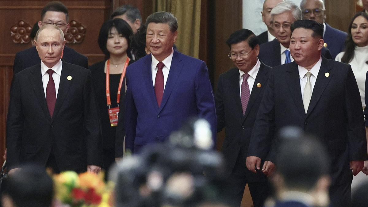 donald trump spune ca xi jinping conspira cu vladimir putin si kim jong un la beijng impotriva sua