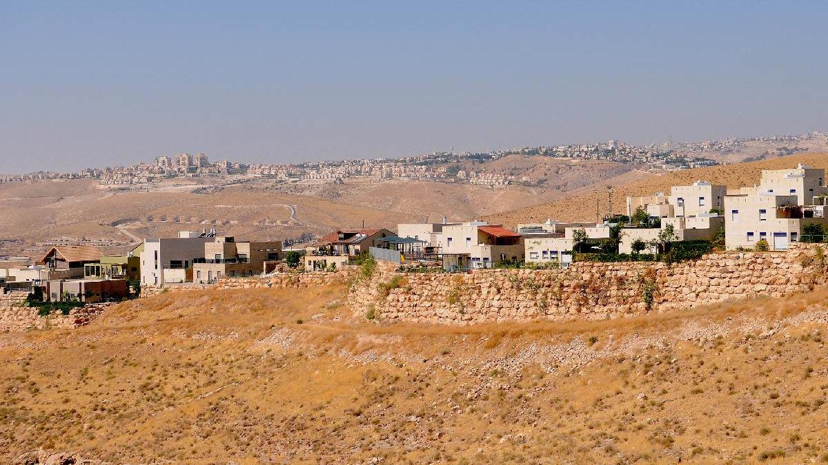 ministrul israelian de finante pregateste harti cu anexarea cisiordaniei a venit vremea sa aplicam suveranitatea israelului