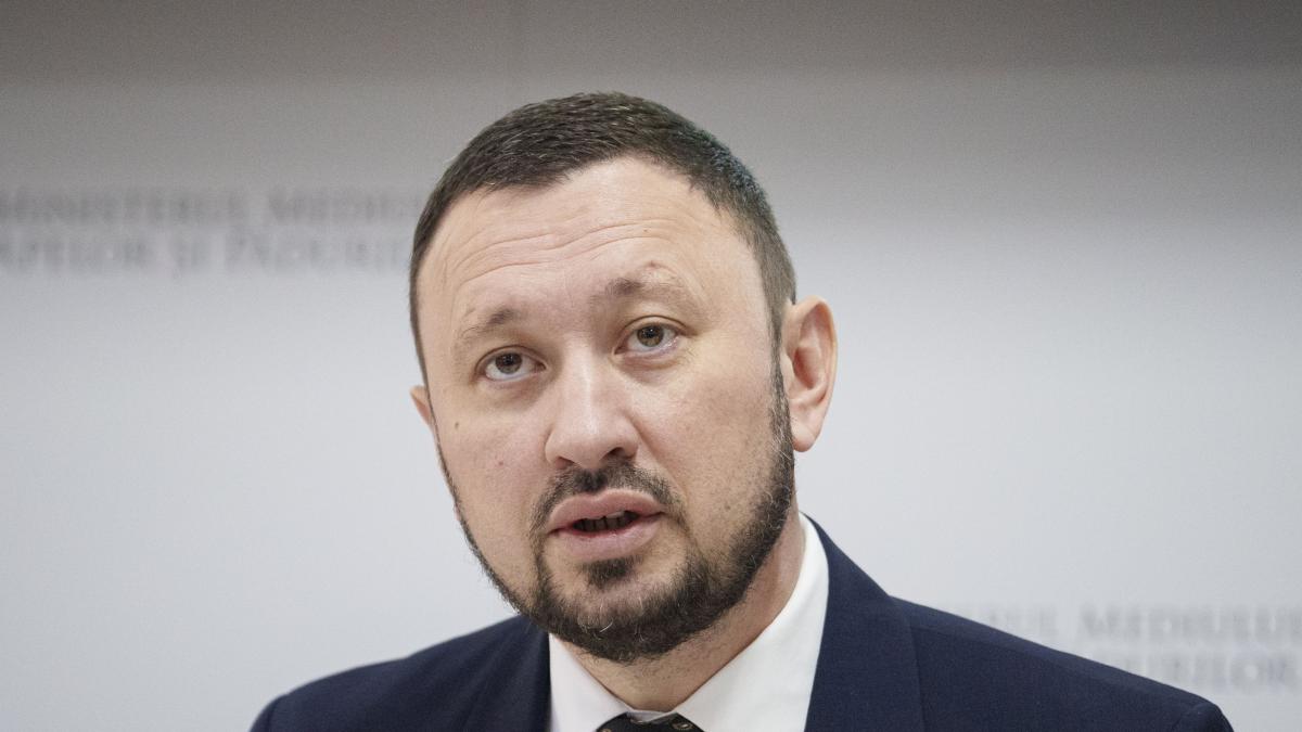 mircea fechet despre pachetul 2 de reforme angajamente ferme menite sa rupa cercul vicios al risipei privilegiilor si ineficientei