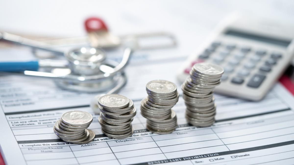 romanii care platesc cass pentru o persoana aflata in intretinere au de dat 2 430 de lei la stat anaf explica formula de calcul