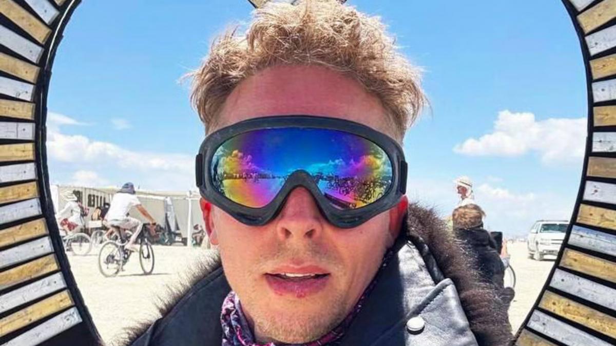misterul crimei de la festivalul burning man se adanceste barbatul ucis avea 37 de ani si este din rusia tatal lui vadim rupe tacerea