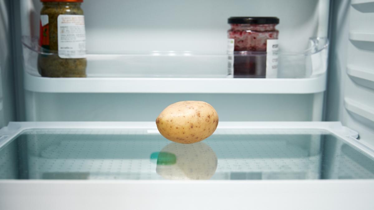 romanii inlocuiesc carnea cu cartofii ca sa si poata plati facturile oamenii taie din banii pentru mancare