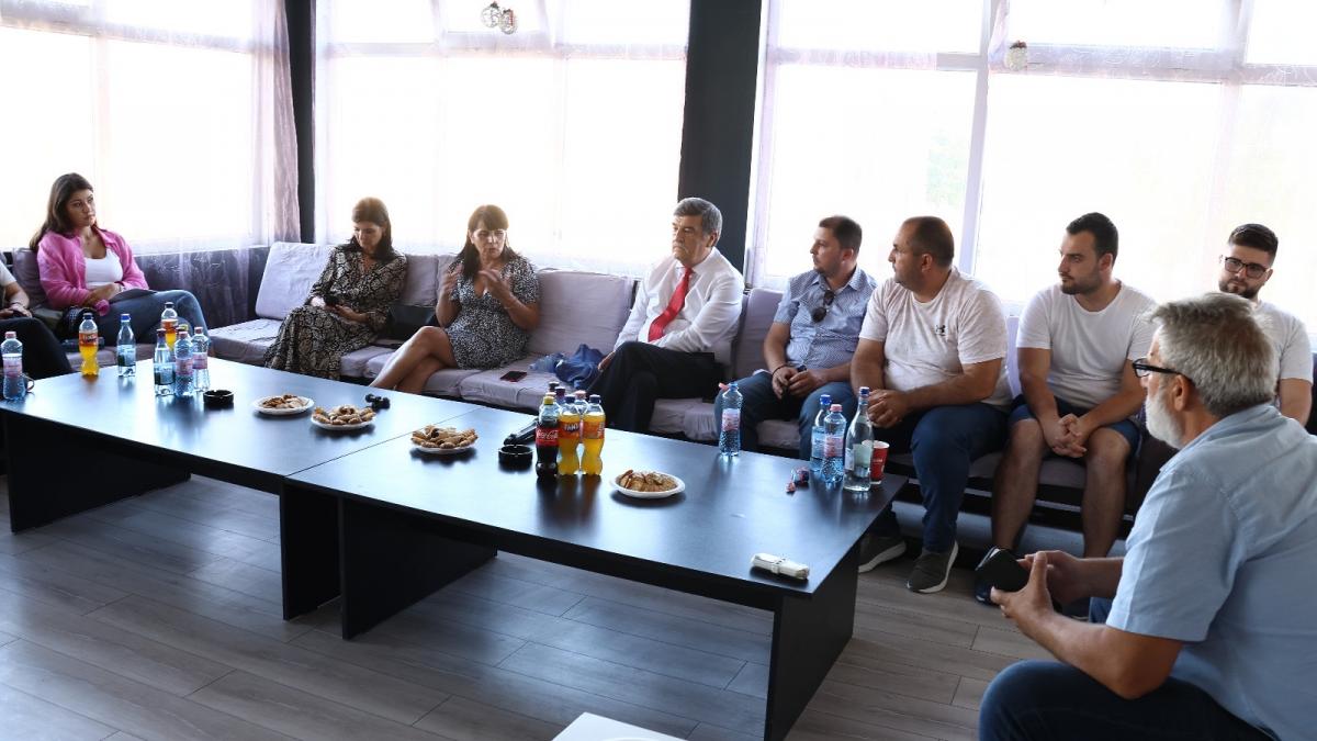 teroare administrativa la ulmi giurgiu oamenii spun ca traiesc sub frica unui edil autoritar pusl democratia locala e in pericol