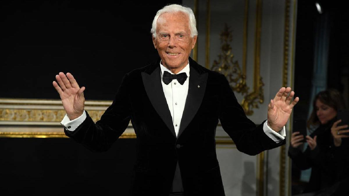 giorgio armani va fi inmormantat luni milano intra in doliu