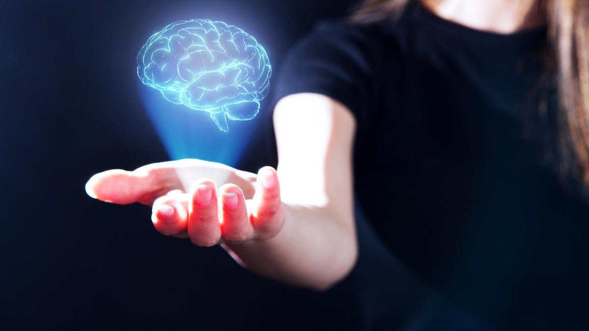 o fata de 17 ani nu uita absolut nimic din trecut si vede viitorul ca si cum s a petrecut deja bizarul caz care i a uimit pe neurologi