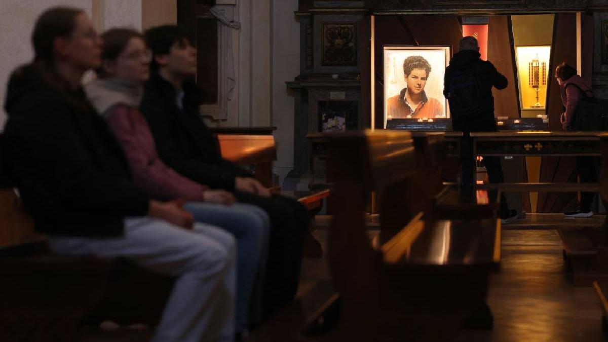 primul sfant al milenialilor papa se pregateste sa l canonizeze pe adolescentul supranumit influencerul lui dumnezeu