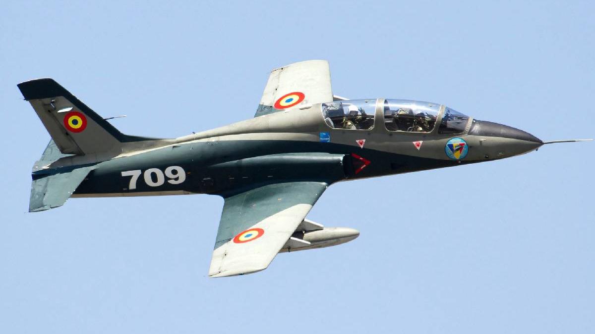 sindicatul avioane craiova cere ministerului apararii sa evite penalizarile care pot compromite modernizarea aeronavelor iar 99