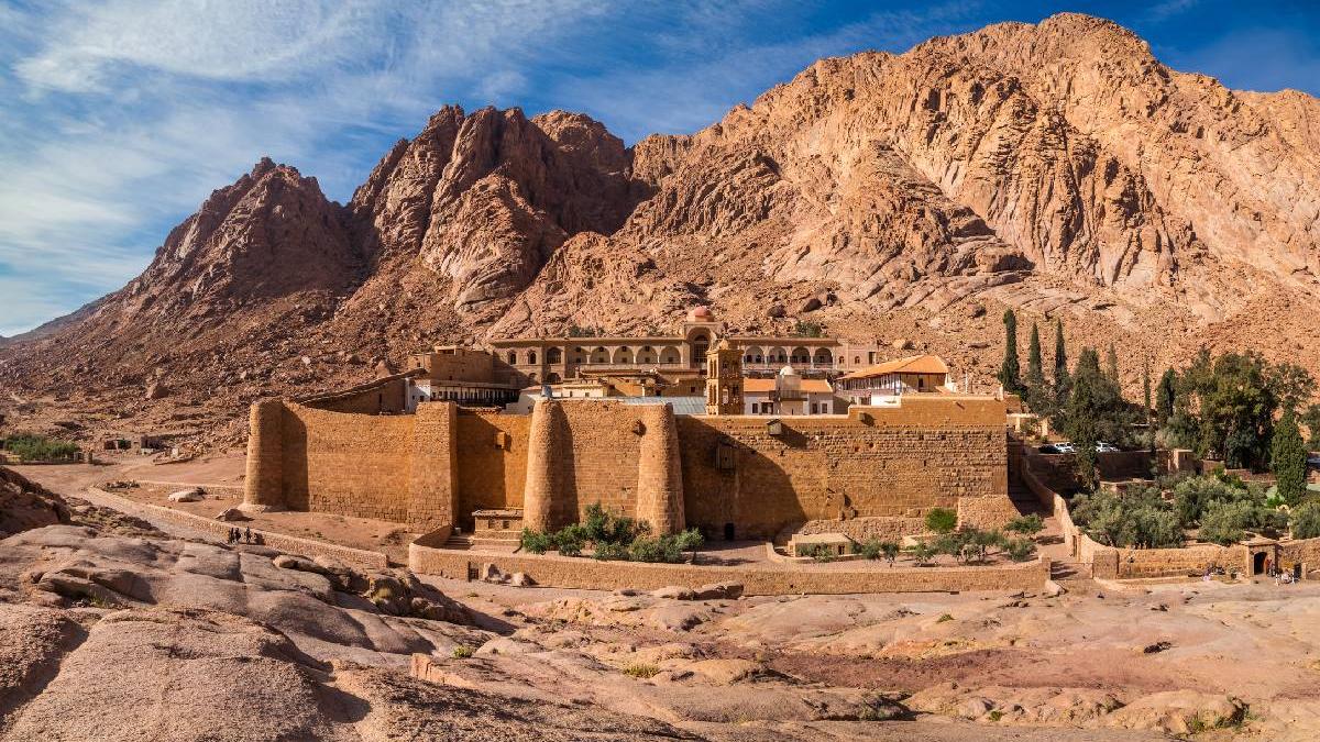 unul dintre cele mai sacre locuri din lume este transformat intr un mega resort de lux