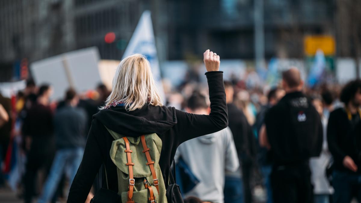 mae a emis o avertizare de calatorie in franta dupa ce a fost anuntata o greva generala