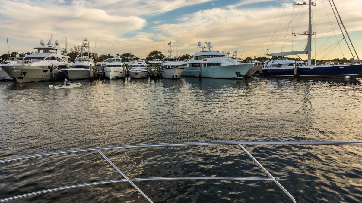 noua fita a bogatilor din hamptons medicii concierge botox si perfuzii ca sa trateze mahmureala pe iahturile de lux