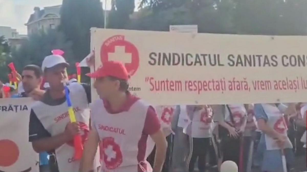 proteste in constanta galati si braila la care participa profesori angajati din sanatate si administratie