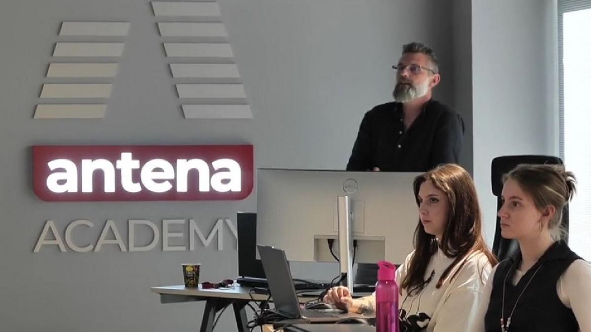 antena academy da startul inscrierilor la cursul de brand visual designer este vorba despre psihologia culorii si a formelor