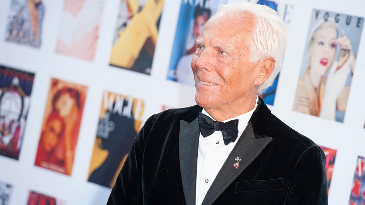 giorgio armani a lasat doua testamente secrete scrise de mana care au fost deschise acum