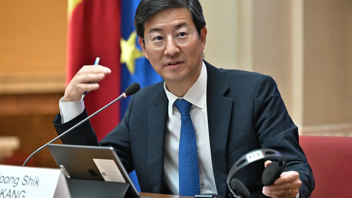 fmi anunta ca deficitul va scadea la 6 in 2026 cel mai important risc este daca guvernul poate livra si implementa pachetul fiscal