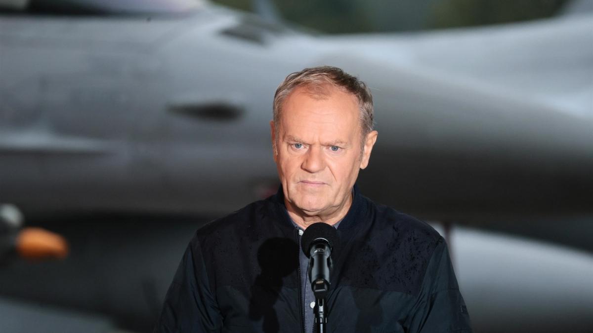 trump a enervat polonia replica lui tusk dupa ce presedintele sua a sugerat ca dronele rusesti au intrat in polonia dintr o eroare