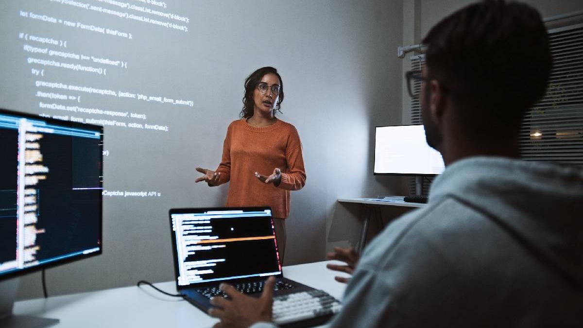 cum au ajuns mii de oameni suprasolicitati si prost platiti sa munceasca pentru ca gemini sa para inteligent