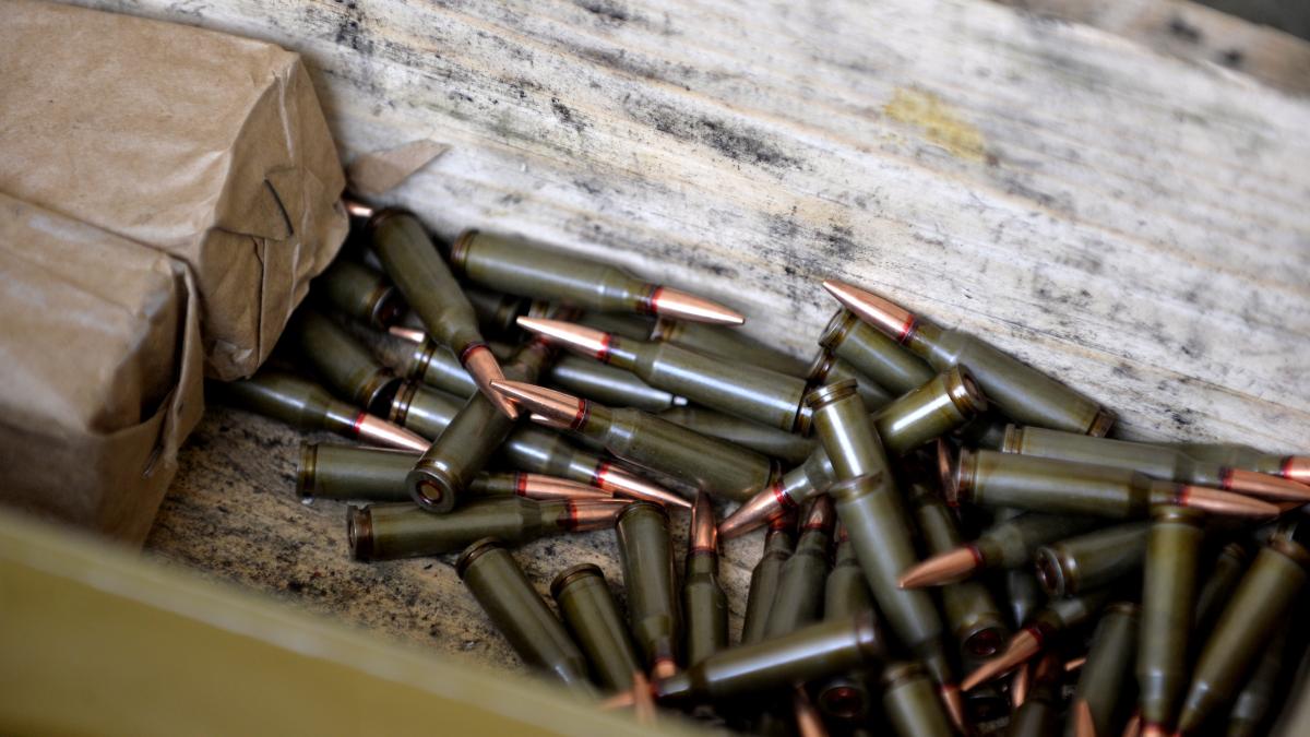 de ce ajutorul acordat romaniei pentru ucraina ramane secret de stat nu e bine sa spui in gura mare cu ce ti ai golit tu depozitele