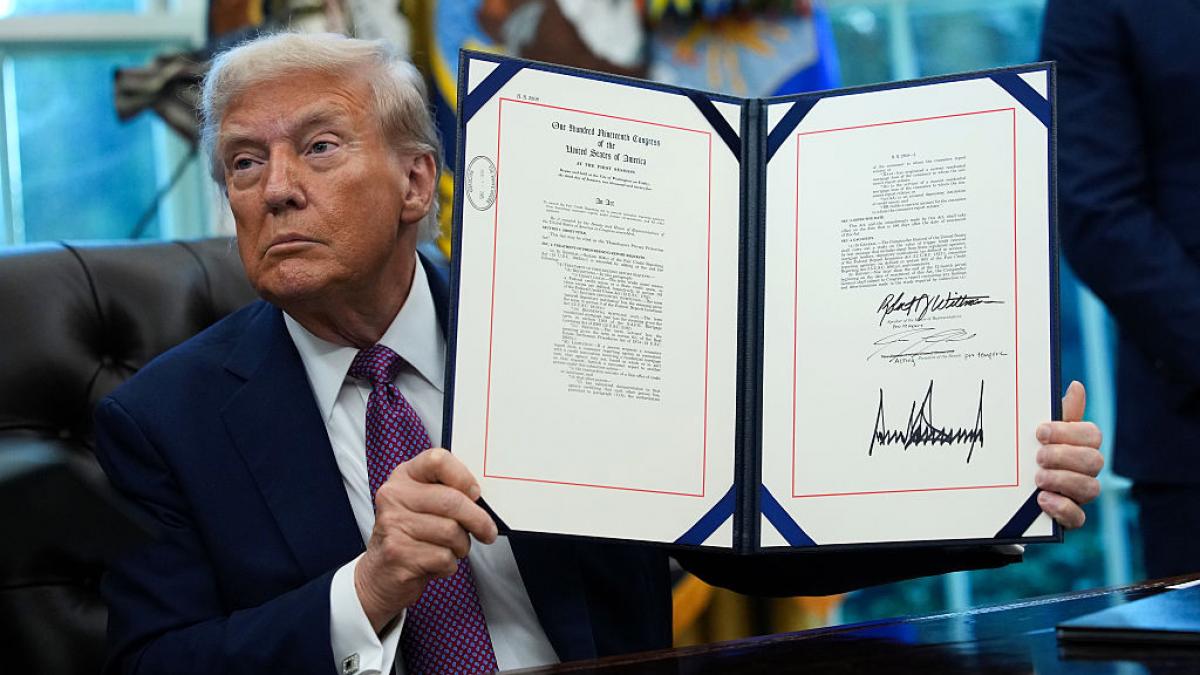 trump creeaza directia de razboi in casa alba decizia vine la cateva zile dupa schimbarea numelui pentagonului