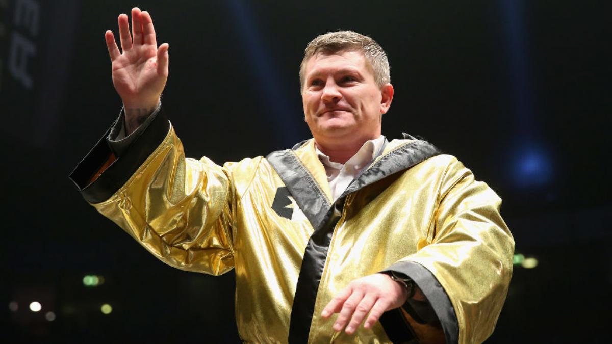 poza in care apare legendarul boxer Ricky Hatton 