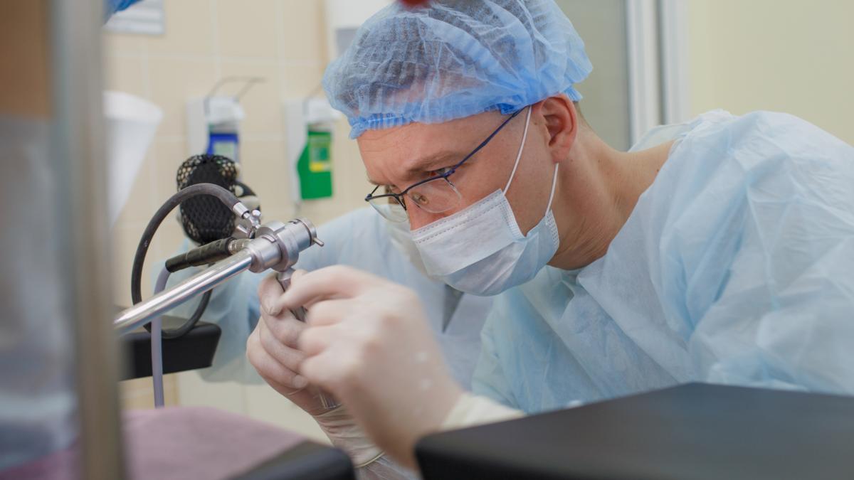 cat trebuie sa astepti pentru o colonoscopie sau rmn in romania si care este solutia