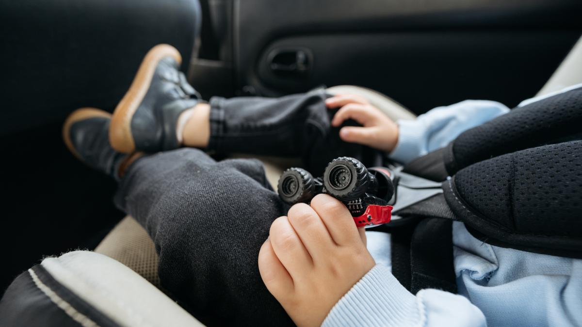 doi parinti din iasi au fost condamnati dupa moartea bebelusului lor nu au pus scaun auto pentru el in bmw pentru ca nu arata bine