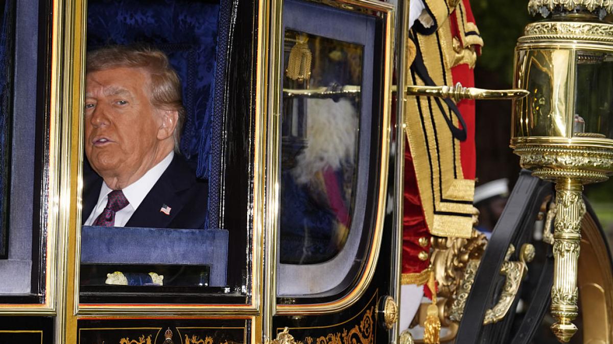 imagini istorice din marea britanie donald trump si melania au ajuns la windsor castelul e inconjurat de un scut de otel