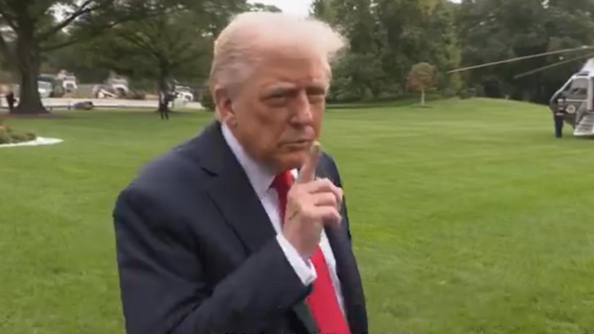 video trump s a enervat pe un jurnalist australian care l a intrebat cu cat s a imbogatit de cand s a intors la casa alba