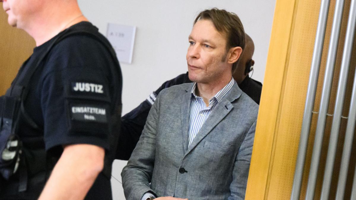 violatorul pedofil christian bruckner suspectat ca ar fi omorat o pe maddie mccann a fost eliberat din inchisoare fetita avea 3 ani